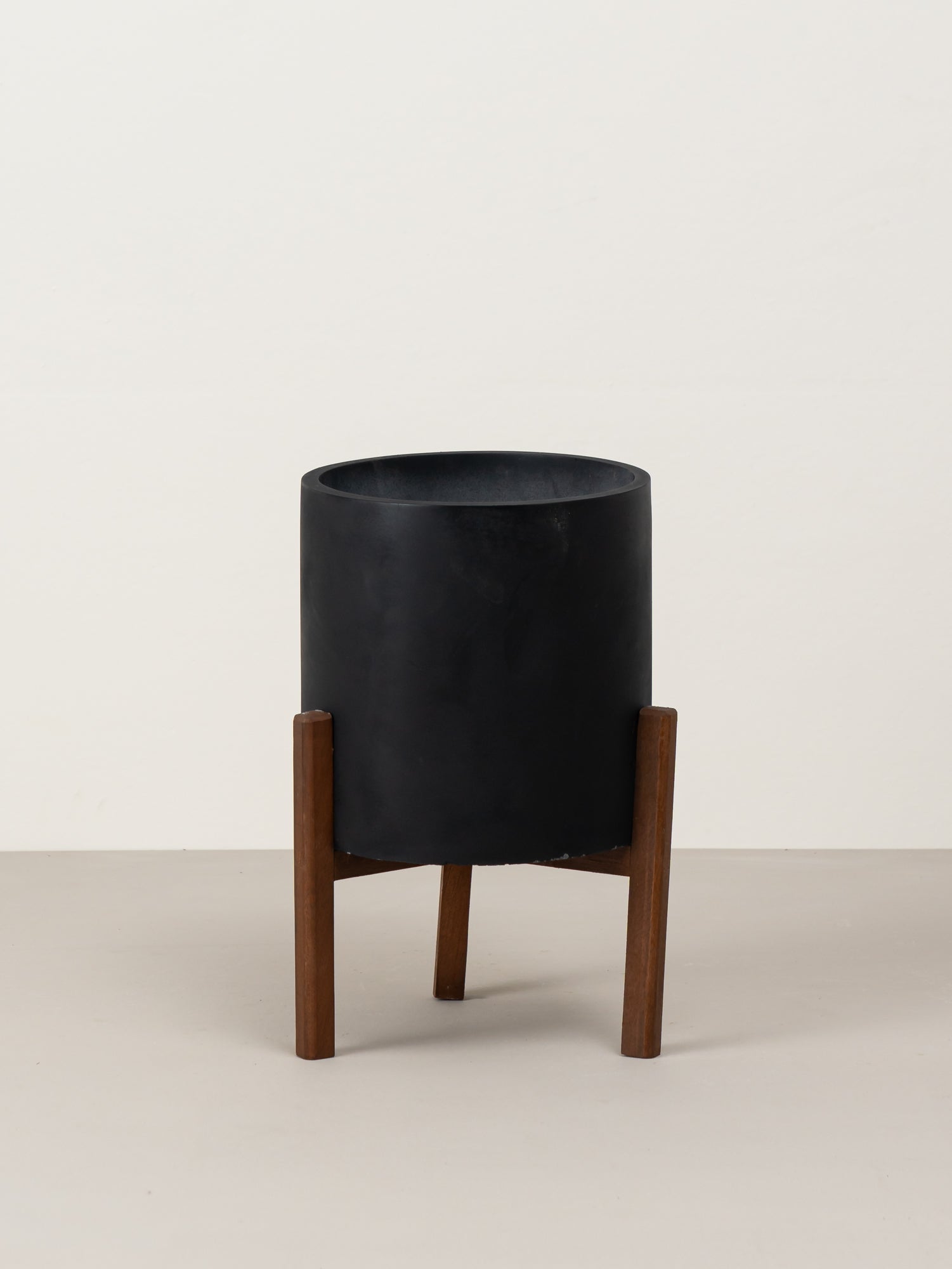 Quinn | Black
