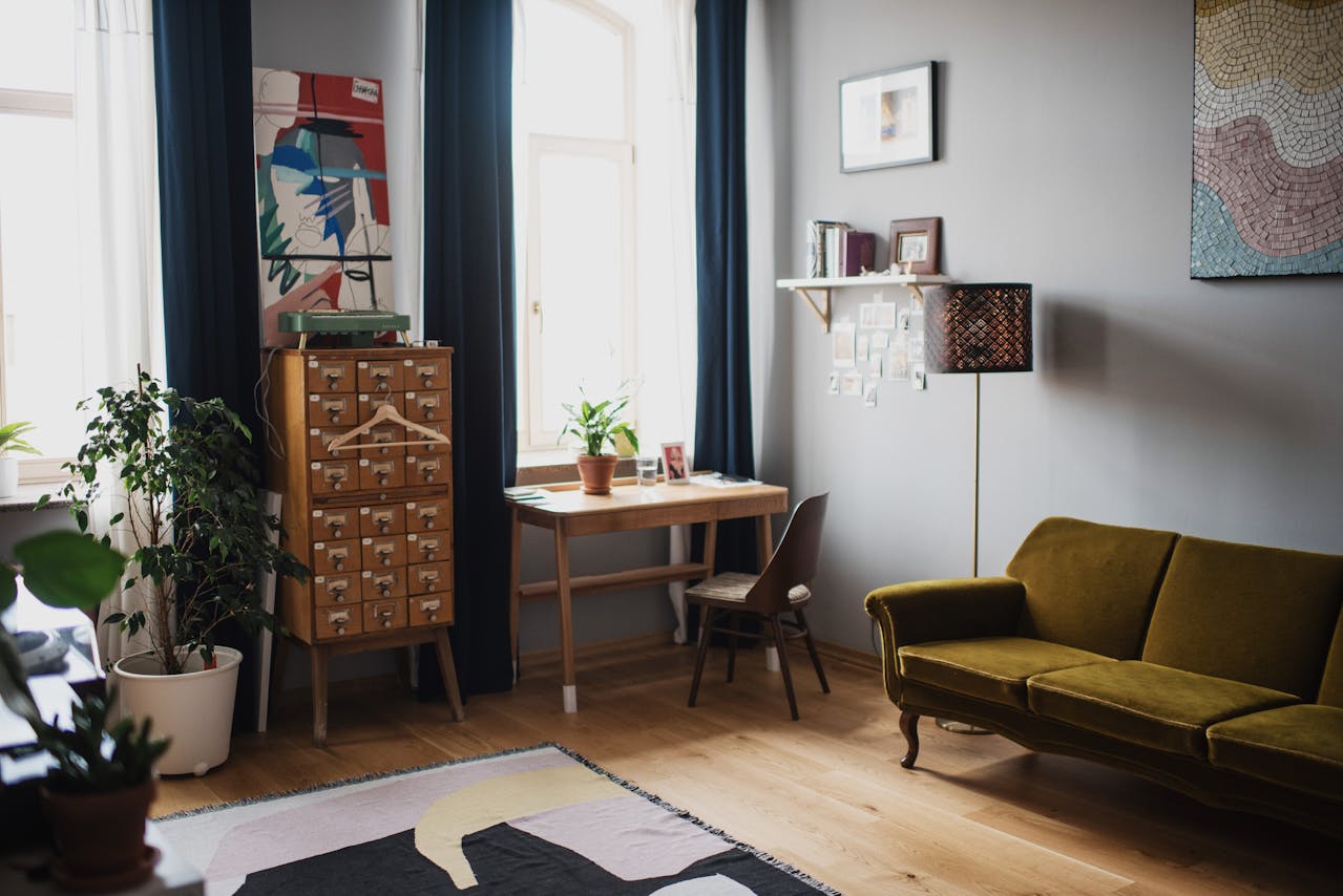 How Much Sunlight Does an Indoor Plant Need?